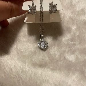 Fashion necklace and earrings